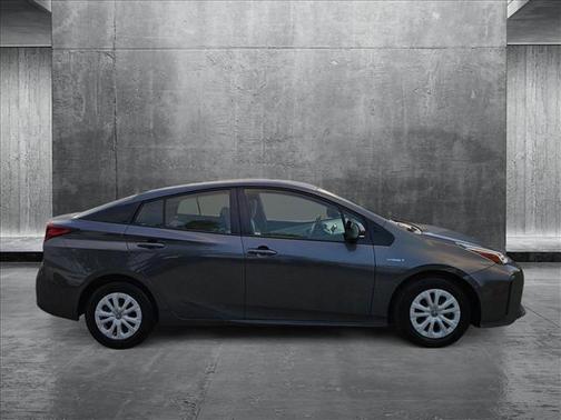 2019 Toyota Prius LE