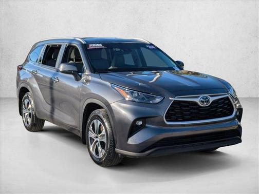 2024 Toyota Highlander Hybrid XLE