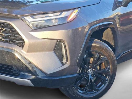 2023 Toyota RAV4 Hybrid SE