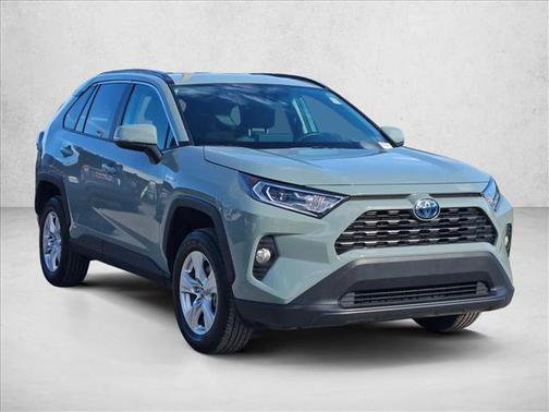 2020 Toyota RAV4 Hybrid XLE