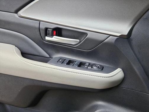 Celestial Silver Metallic 2025 Toyota Grand Highlander XLE