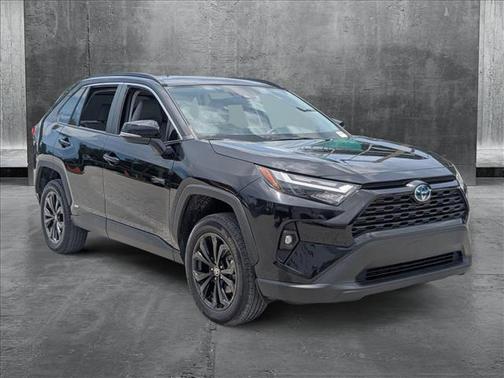 2022 Toyota RAV4 Hybrid XLE Premium