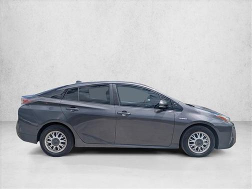 Magnetic Gray Metallic 2017 Toyota Prius Four