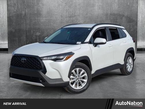 2024 Toyota Corolla Cross LE