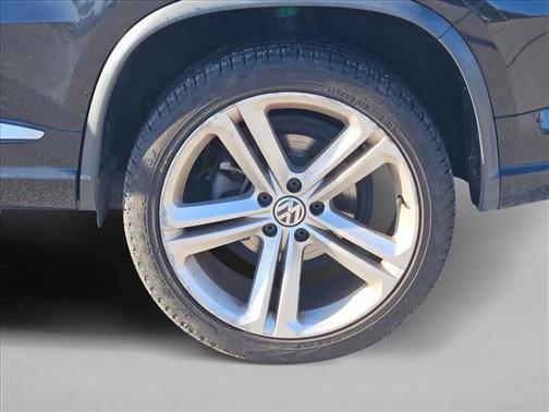 2015 Volkswagen Tiguan 4MOTION Auto R-Line