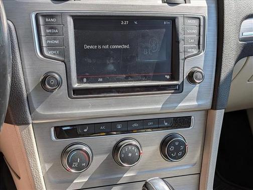 2016 Volkswagen Golf SportWagen TSI SE 4-Door