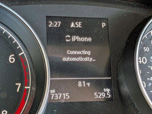 2016 Volkswagen Golf SportWagen TSI SE 4-Door