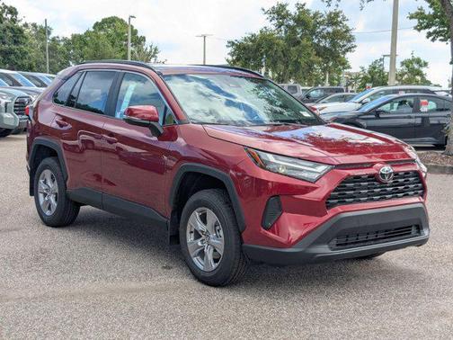 2025 Toyota RAV4 XLE