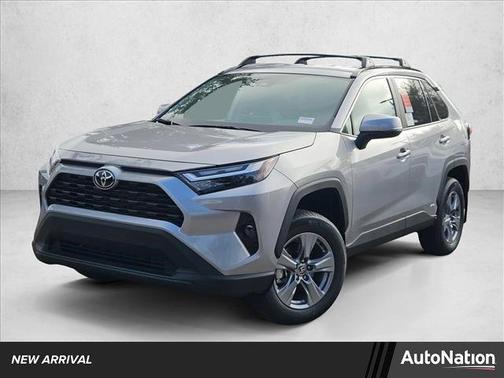2025 Toyota RAV4 Hybrid XLE