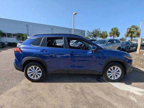 2023 Toyota Corolla Cross LE