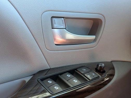 Shoreline Blue Pearl 2016 Toyota Sienna XLE