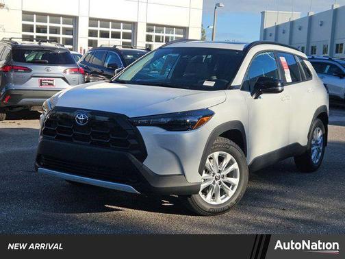 2026 Toyota Corolla Cross LE