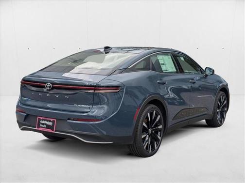 2026 Toyota Crown Platinum