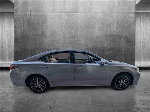 2017 Lexus ES 350 Base