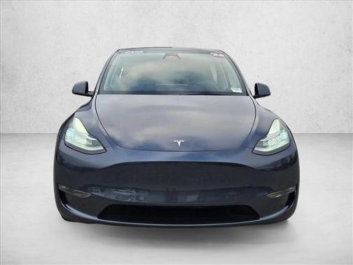 2022 Tesla Model Y Long Range Dual Motor All-Wheel Drive
