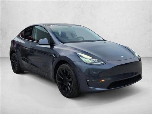 2022 Tesla Model Y Long Range Dual Motor All-Wheel Drive