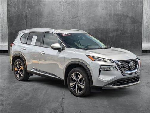 2021 Nissan Rogue SL