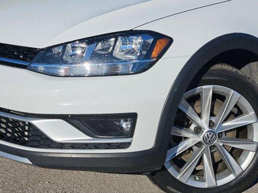2019 Volkswagen Golf Alltrack TSI S