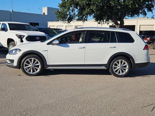 2019 Volkswagen Golf Alltrack TSI S