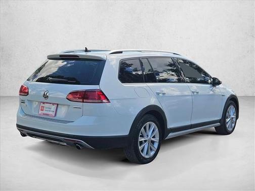 2019 Volkswagen Golf Alltrack TSI S