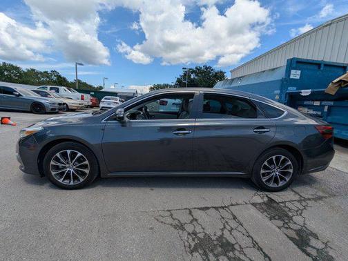 2018 Toyota Avalon XLE Premium