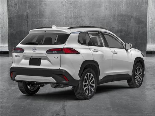 2025 Toyota Corolla Cross XLE