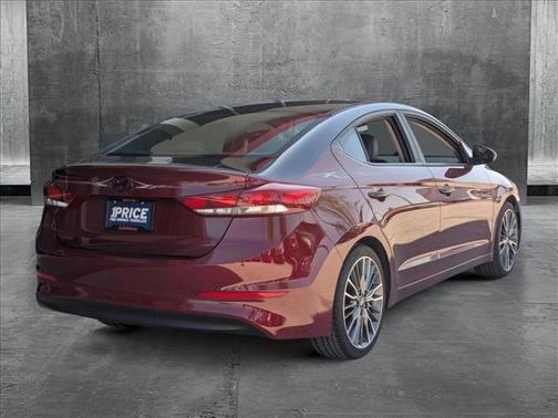 2018 Hyundai ELANTRA SE