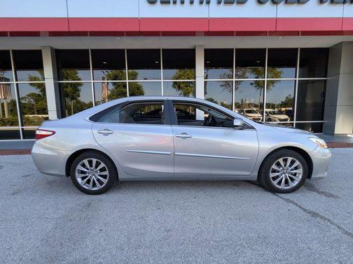 2017 Toyota Camry XLE