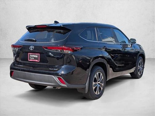 2026 Toyota Highlander XLE