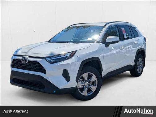 2025 Toyota RAV4 Hybrid XLE