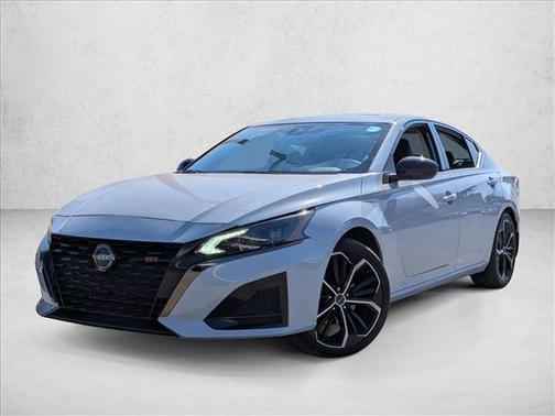 2023 Nissan Altima SR FWD