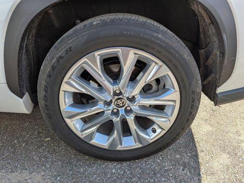 2022 Toyota Highlander Limited