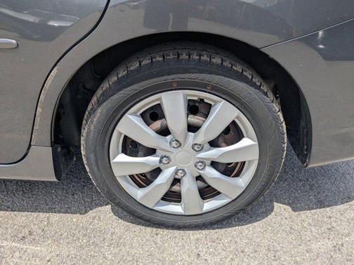 2009 Toyota Matrix Base