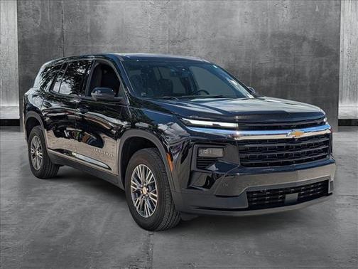 2024 Chevrolet Traverse LS