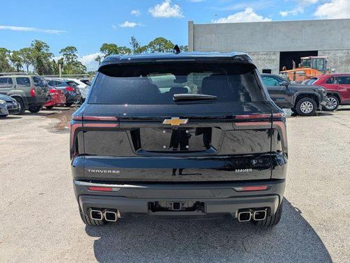 2024 Chevrolet Traverse LS