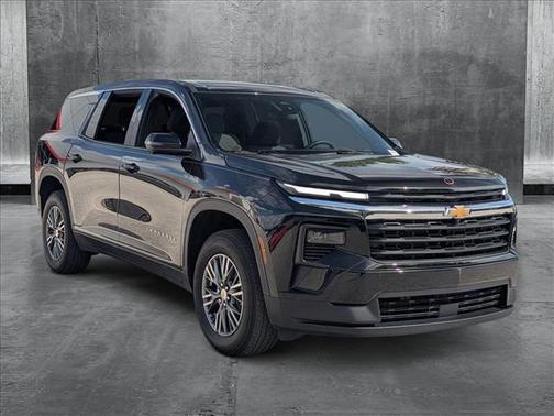 2024 Chevrolet Traverse LS