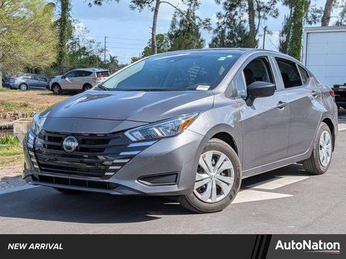 Gun Metallic 2024 Nissan Versa 1.6 S