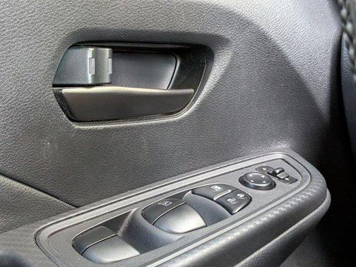 Gun Metallic 2024 Nissan Versa 1.6 S