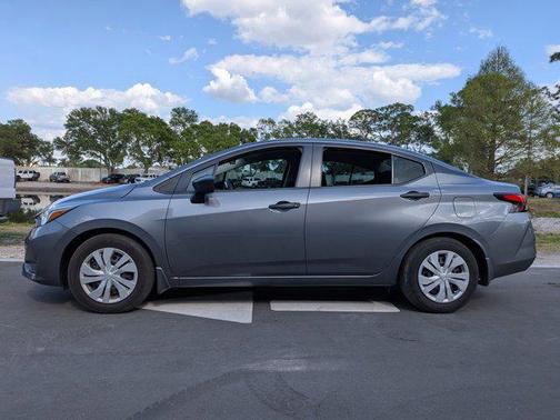 Gun Metallic 2024 Nissan Versa 1.6 S