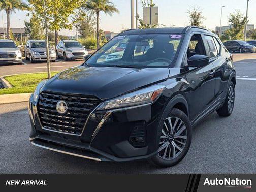 2024 Nissan Kicks SR