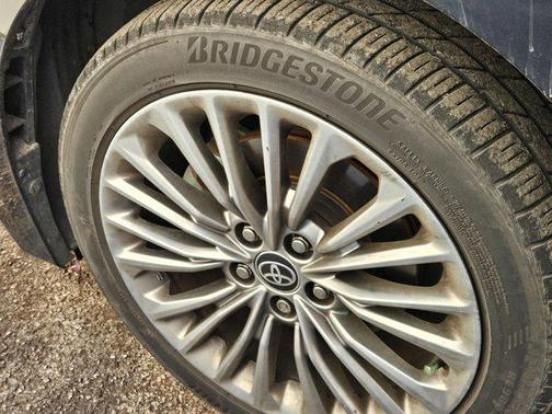 2021 Toyota Avalon Hybrid Limited