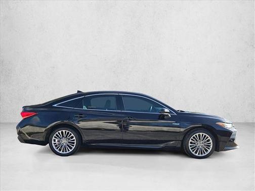 2021 Toyota Avalon Hybrid Limited