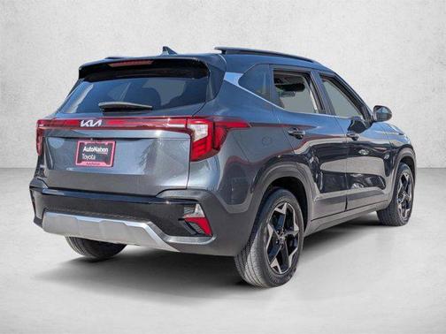 Gravity Gray 2024 Kia Seltos EX