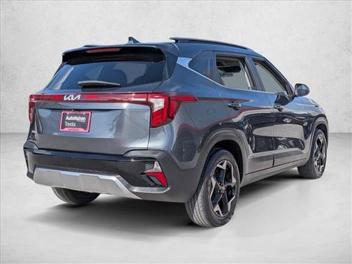 Gravity Gray 2024 Kia Seltos EX