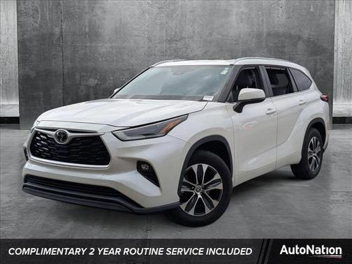 2021 Toyota Highlander XLE