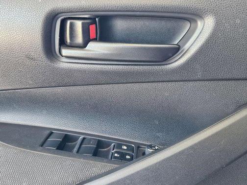 Ice Cap 2024 Toyota Corolla LE