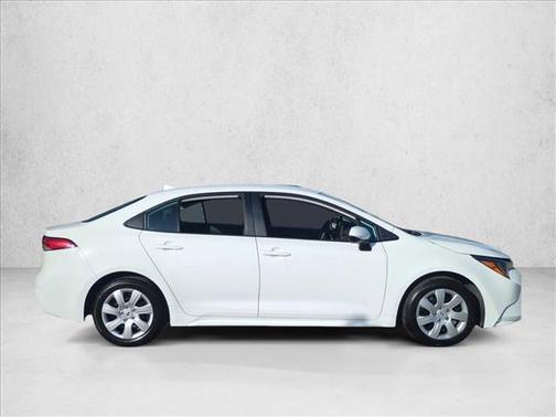 Ice Cap 2024 Toyota Corolla LE