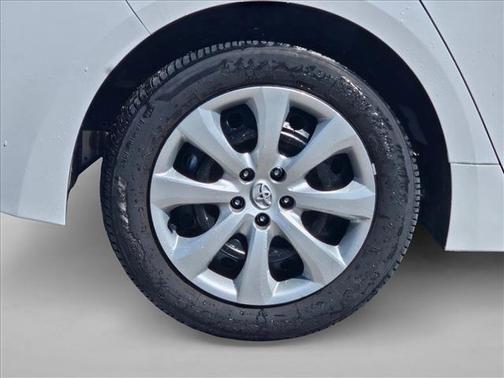 Ice Cap 2024 Toyota Corolla LE