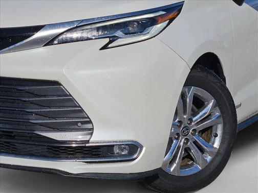 2021 Toyota Sienna Platinum
