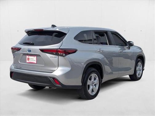 2024 Toyota Highlander Hybrid LE
